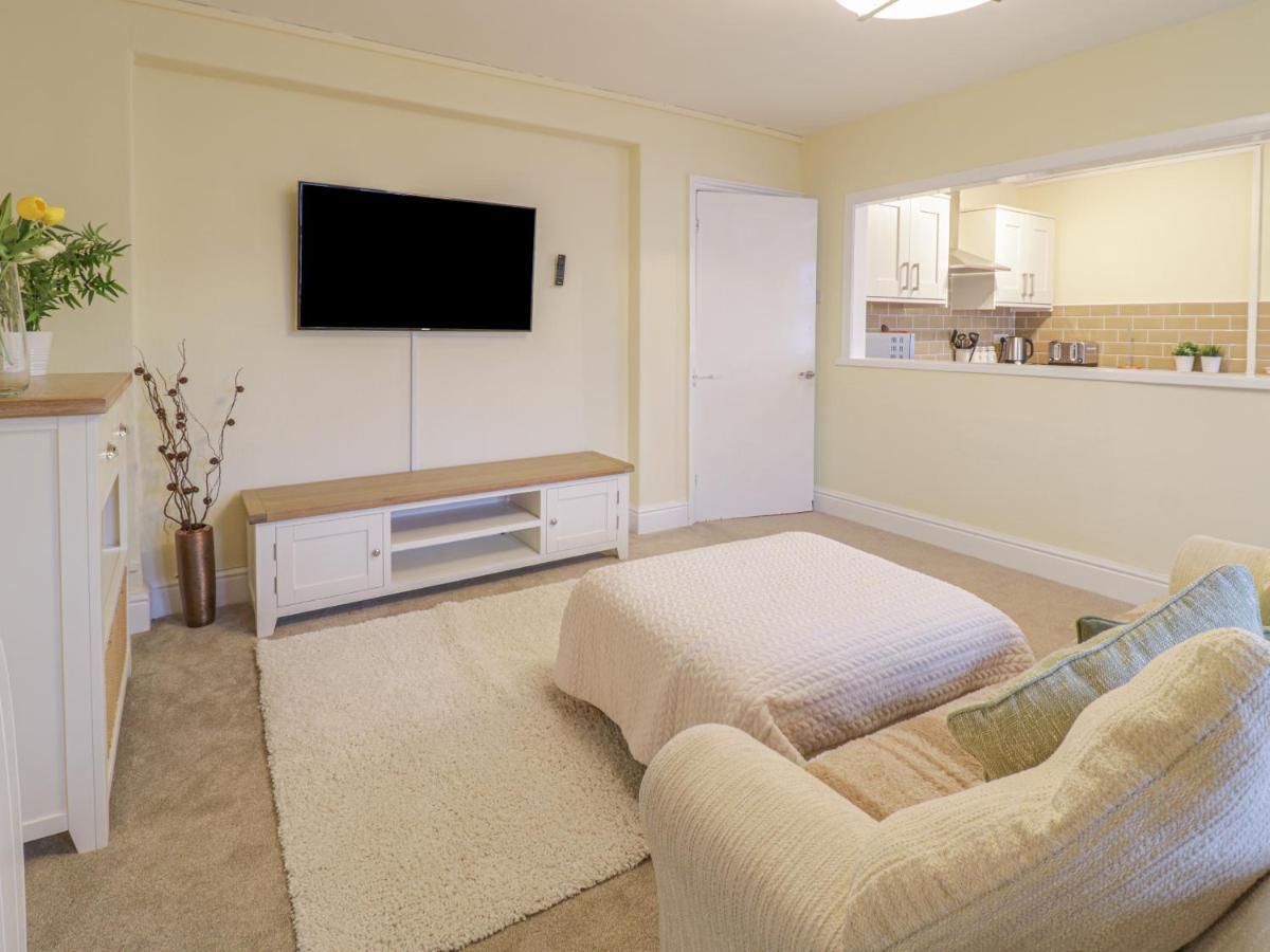 Beside The Sea - In Town Apartment ลันดิดโน ภายนอก รูปภาพ