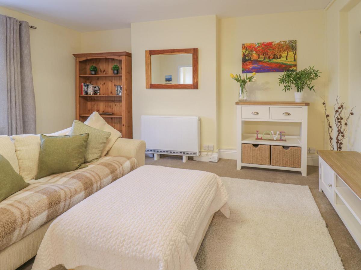 Beside The Sea - In Town Apartment ลันดิดโน ภายนอก รูปภาพ